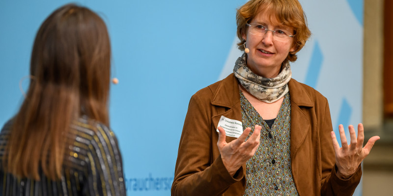 Staatssekretärin Dr. Christiane Rohleder bei der feierlichen Preisverleihung.