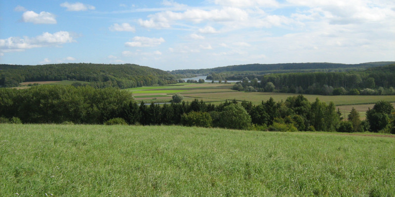 Blick über Flusslandschaft