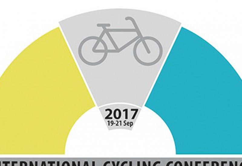 Das dreifarbige Logo der International Cycling Conference 2017 zeigt ein Fahrrad und darunter den Titel der Konferenz als Schriftzug