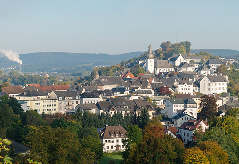 Blick auf die Altstadt von Alt-Arnsberg, die auf einem kleinen Hügel liegt